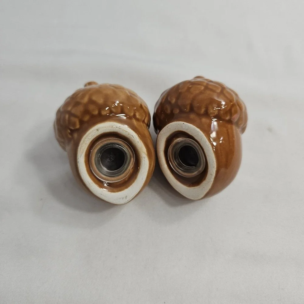 Acorn Salt And Pepper Shaker